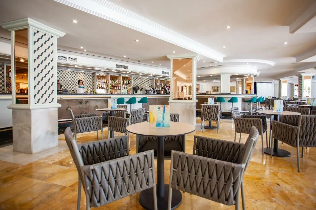 Grupotel Los Principes & Spa Playa de Muro