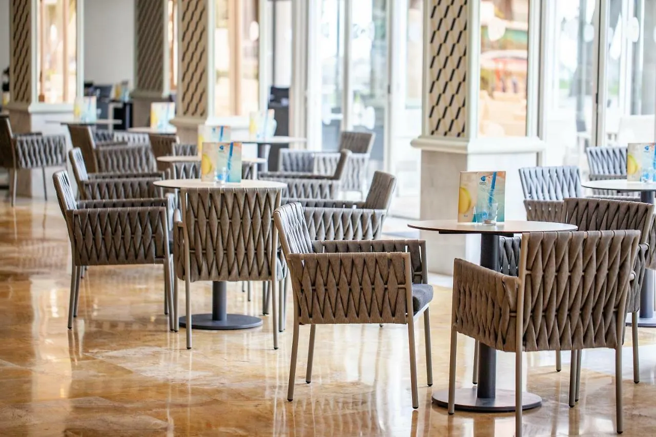 Grupotel Los Principes & Spa Playa de Muro  Aparthotel